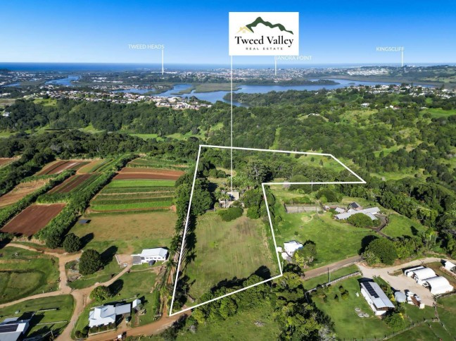 Private Hinterland Acreage with Ocean Views - 7.04ha of Opportunity