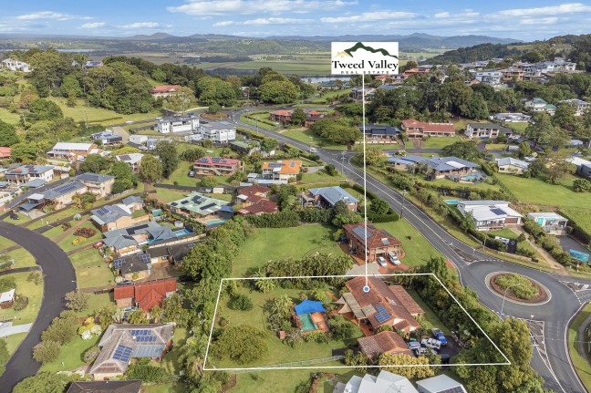 Space, Potential & Lifestyle on over Half an Acre