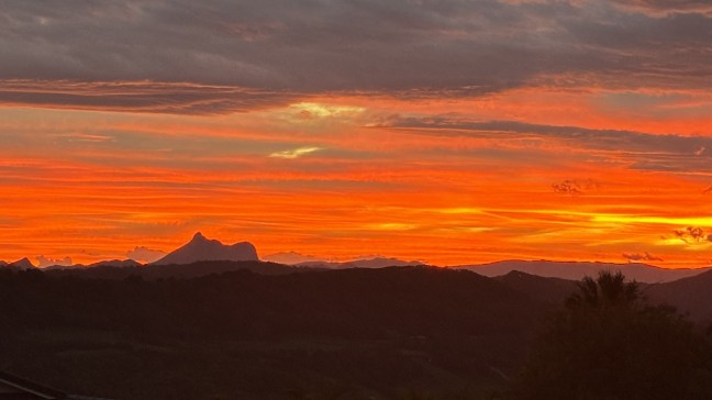 Spectacular Views. Ocean,lakes and Mt Warning without leaving the house