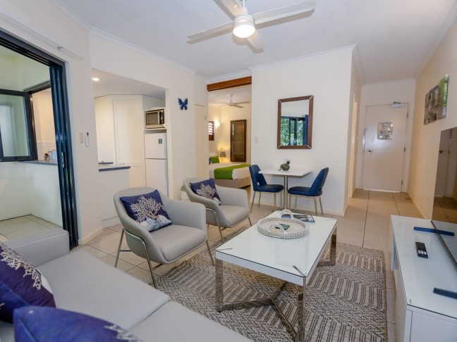 Tropical Spirit, Modern Comfort: Nothing Left to Do but Relax