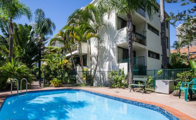 IN THE HEART OF BROADBEACH