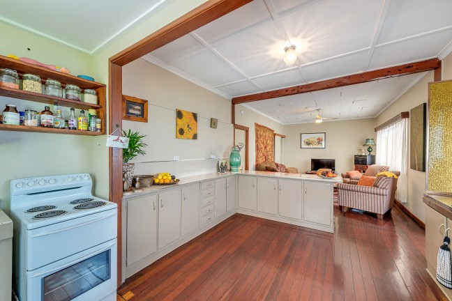 SOUGHT AFTER LOCATION - INVESTMENT OPPORTUNITY - MUST BE SOLD