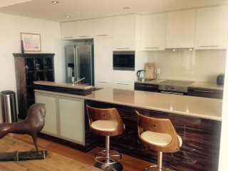 FURNISHED PENTHOUSE ON LAKE ORR!!