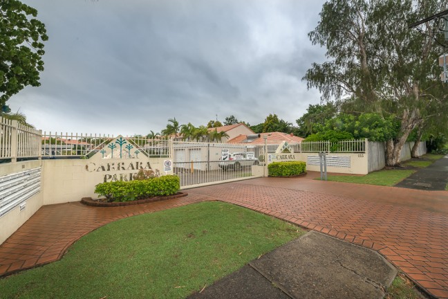 Affordable 2 bedroom townhouse - Convenient central location