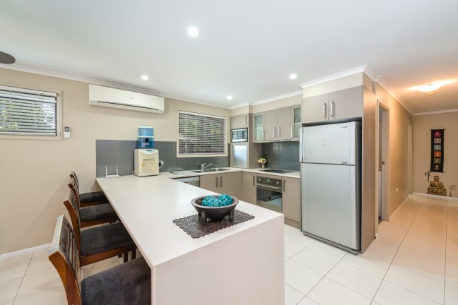 Sought after Ashmore location - Prime central convenient position.