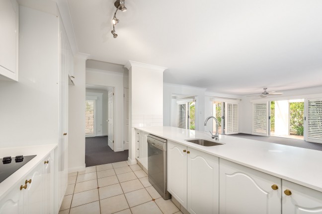 ULTRA-SOPHISTICATED - 'ADELPHI SPRINGS'
