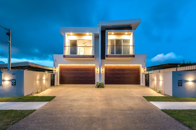 BRAND NEW STYLISH VILLA  - SOPHISTICATED ENVIABLE LIFESTYLE AWAITS