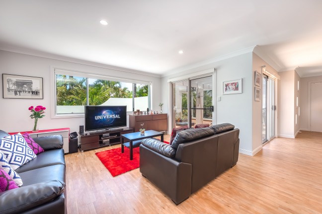 DELUXE TROPICAL LIFESTYLE VILLA - PET FRIENDLY - 'ADELPHI SPRINGS'