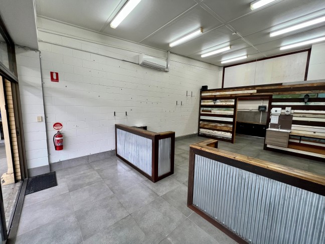 FOR LEASE - RETAIL SHOP - NERANG