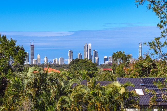 SOLD - LARGE FAMILY HOME IN HI-GROWTH BELLEVUE PARK LOCALE - POOL - VIEWS
