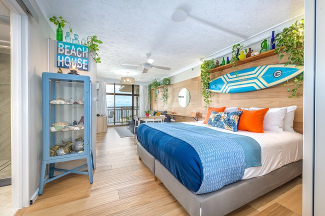 EXCEPTIONALLY RENOVATED - DUAL KEY APARTMENTS - PRIMECBD/BEACH LOCATION