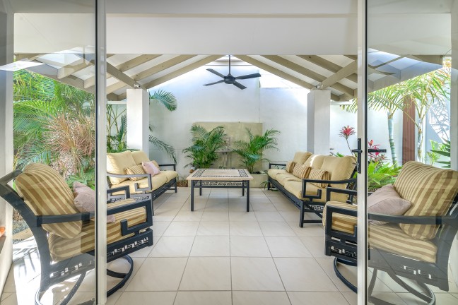 FREESTANDING SINGLE LEVEL SECURE HOME IN  A SOUGHT AFTER LOCATION