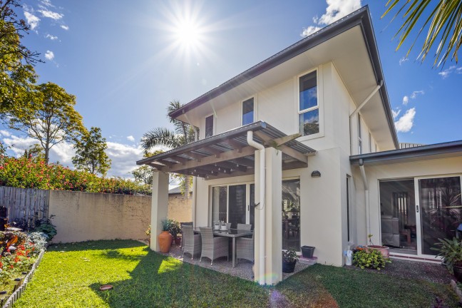 A touch of class-Greg Norman Golf Estate, Easthill North Residence