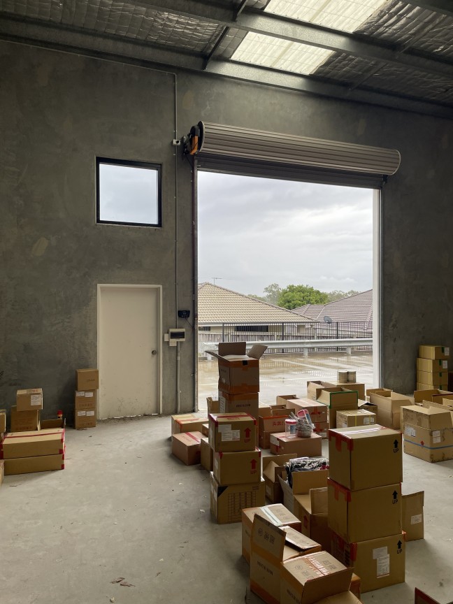FOR LEASE - 78sqm Concrete Tilt Panel Warehouse