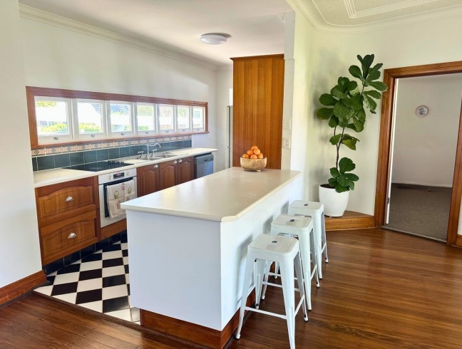 Charming Character Home in Convenient Bundall Location