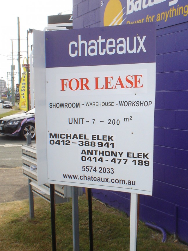 Showroom - Warehouse - Workshop