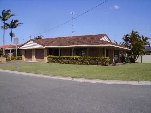 Renovate - Invest - Live in - Possible rezone