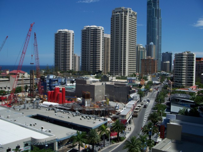 'CHEVRON RENAISSANCE' Modern Unit with views from the 8th Floor!