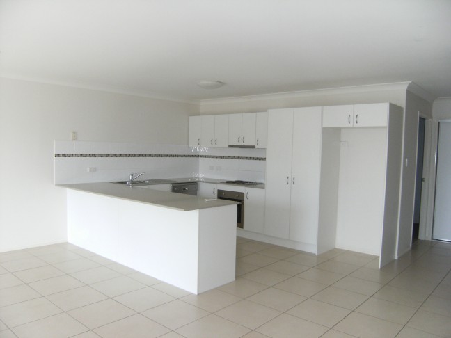 MODERN AND SPACIOUS 3 BEDROOM DUPLEX