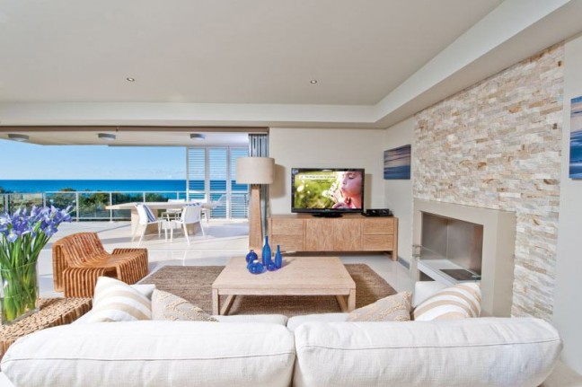 JUST BRING YOUR SWIMMERS    -   FULLY FURNISHED!!!