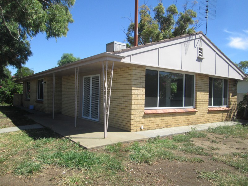 32 Blueberry Road, Moree > North West Real Estate & Livestock