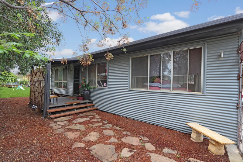 100 Tonkin Street, Temora > Miller & James Real Estate