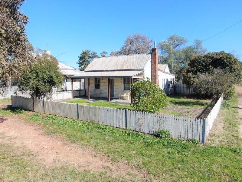 30 Queen Street, Barmedman > Miller & James Real Estate