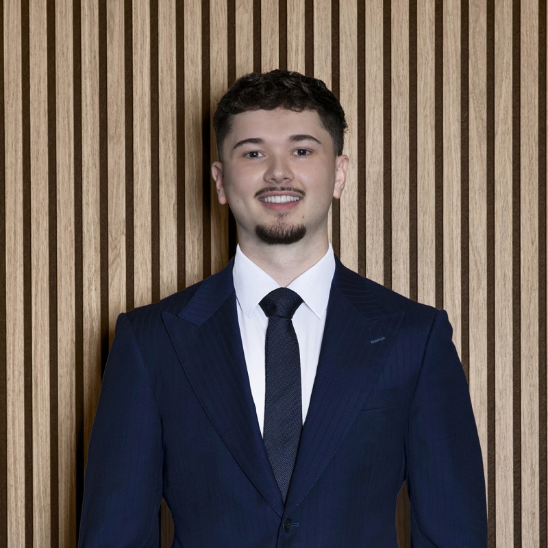 Lachlan Lowry