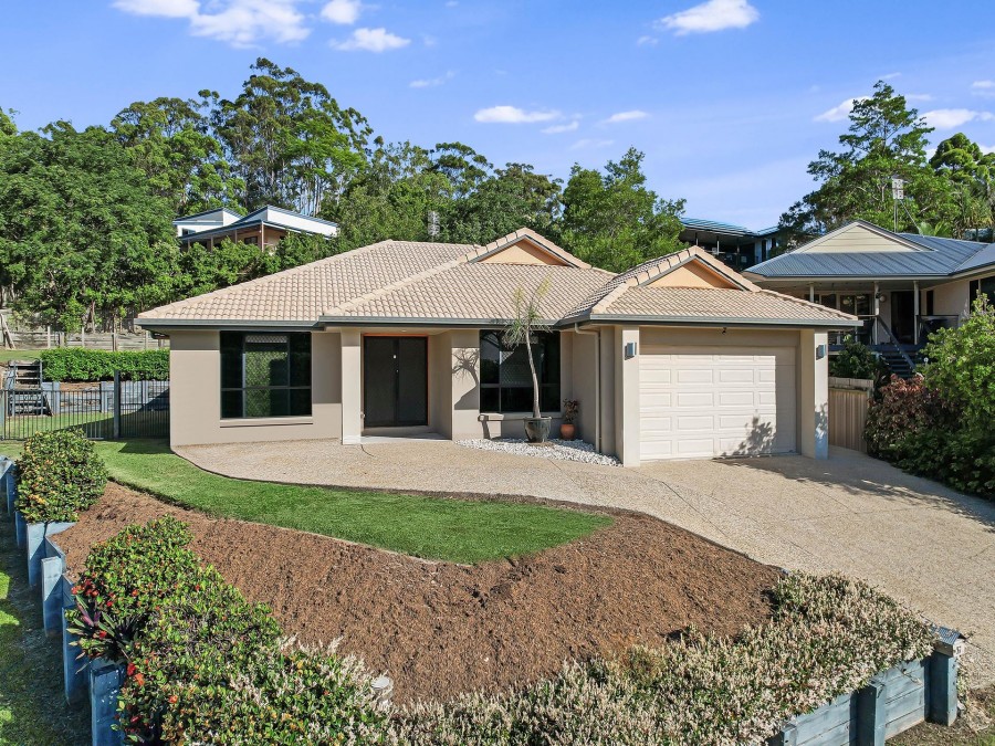 37 Gallery Place, Little Mountain > RE/MAX Property Sales