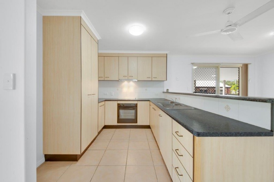 63 Emmadale Drive, New Auckland > RE/MAX Gold Gladstone
