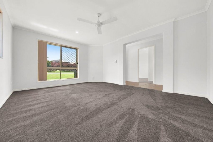 63 Emmadale Drive, New Auckland > RE/MAX Gold Gladstone