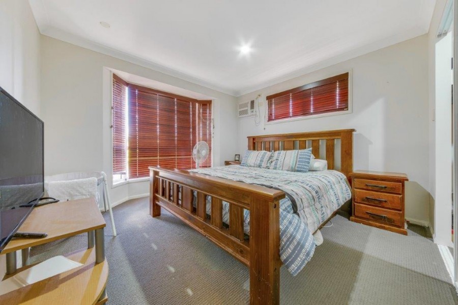 56 Emmadale Drive, New Auckland > RE/MAX Gold Gladstone