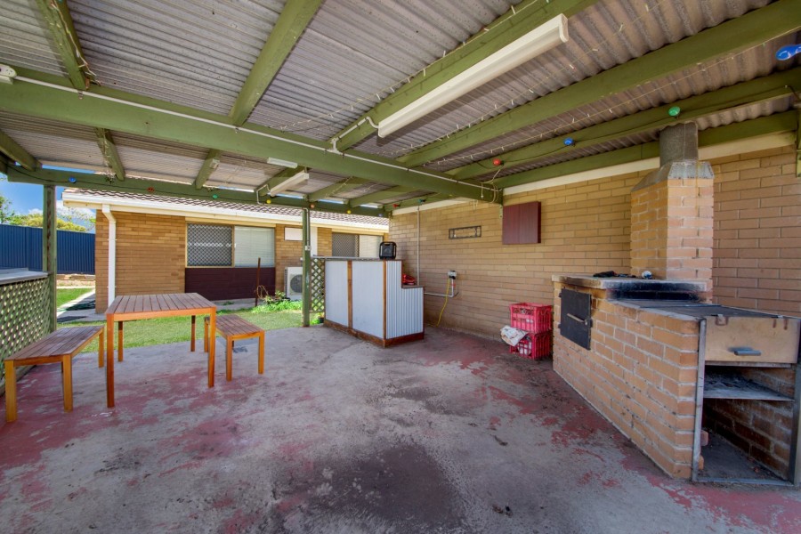 9 Gretel Drive, Clinton > RE/MAX Gold Gladstone