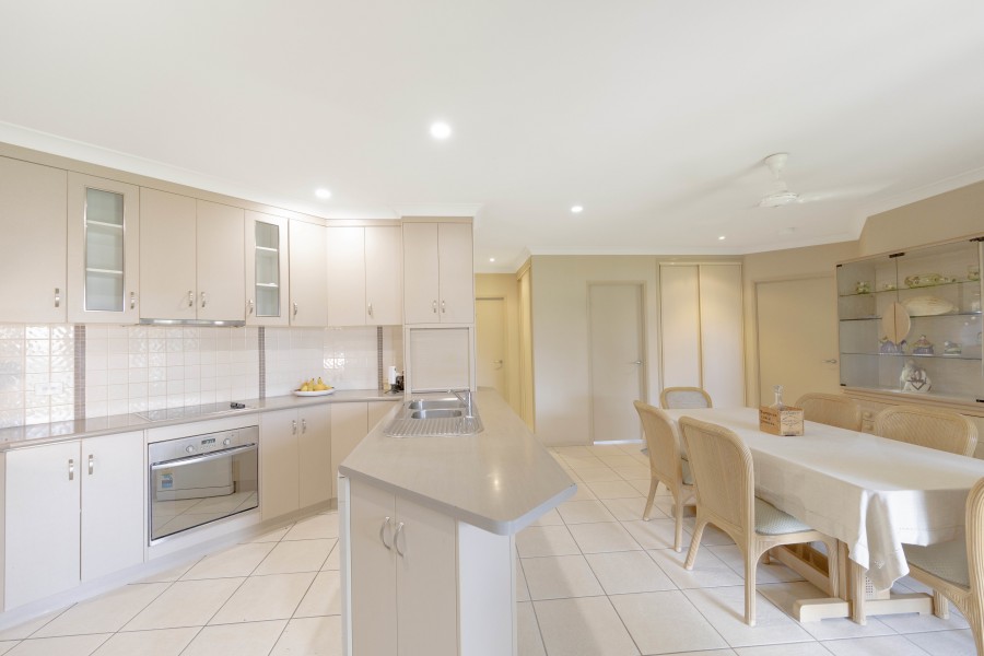 Selling your property in Glenella