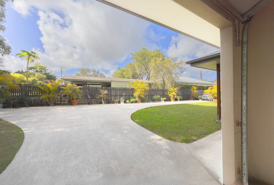 Real Estate in Glenella