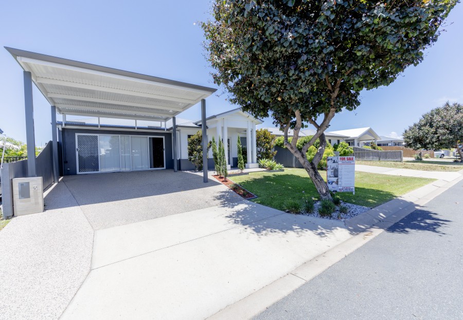 Andergrove real estate For Sale