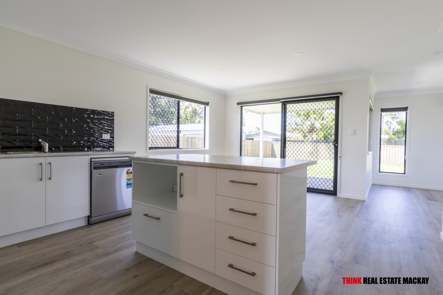 Blacks Beach real estate For Rent