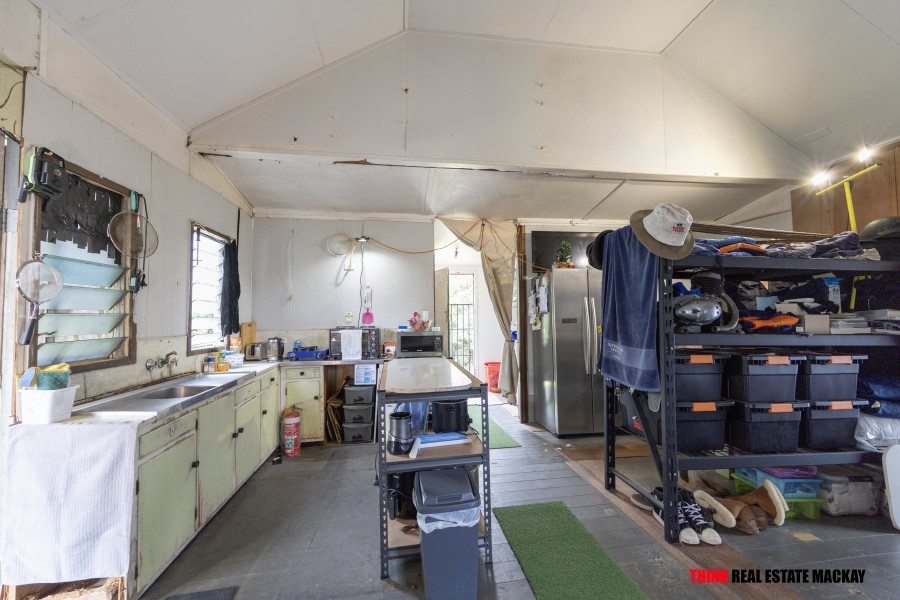 Real Estate in Chelona