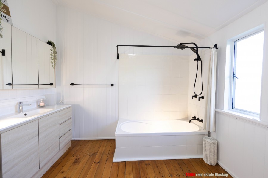 Real Estate in West Mackay