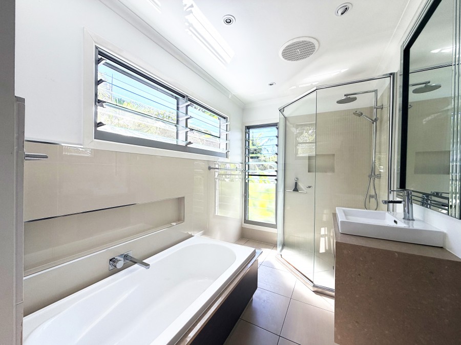 Real Estate in Eimeo