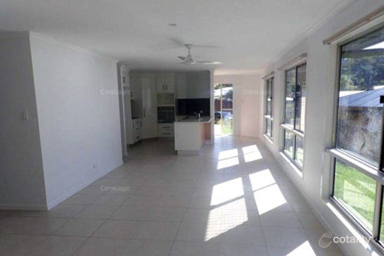 Sarina real estate For Rent