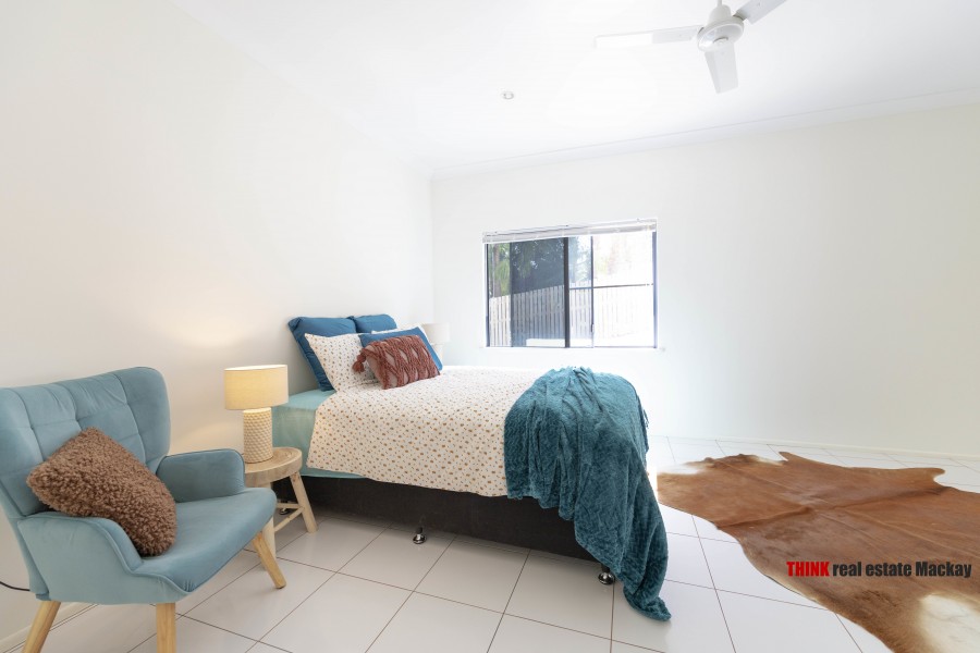 Real Estate in Dolphin Heads