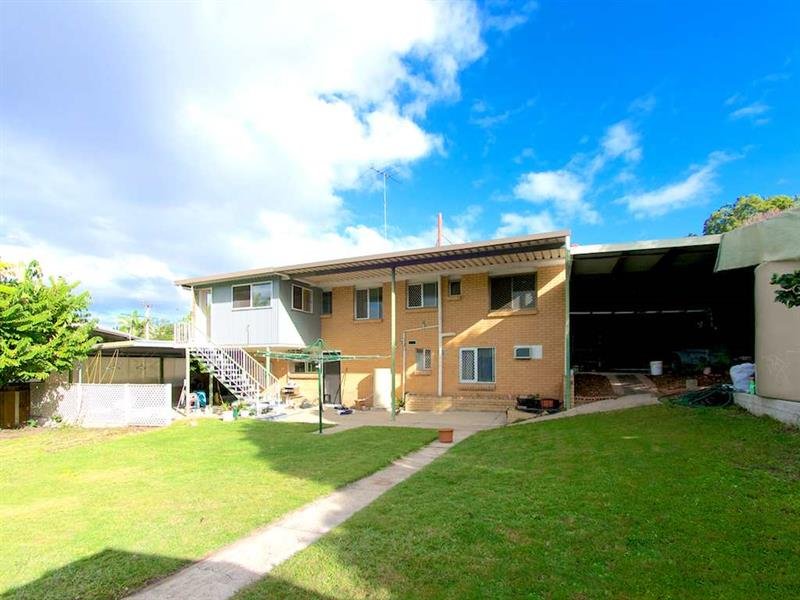 Real Estate in Macgregor