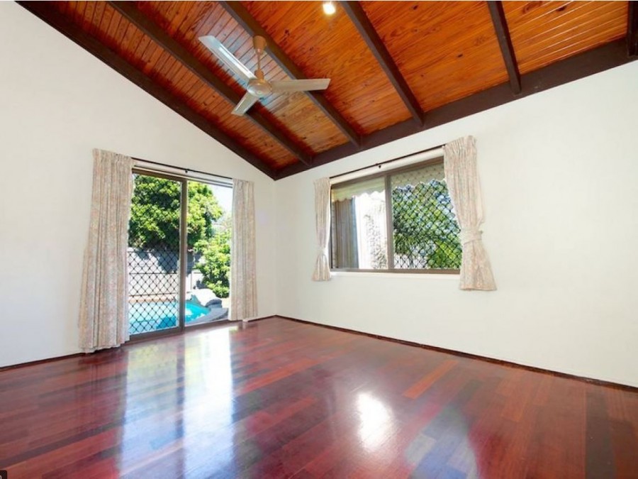 Real Estate in Robertson