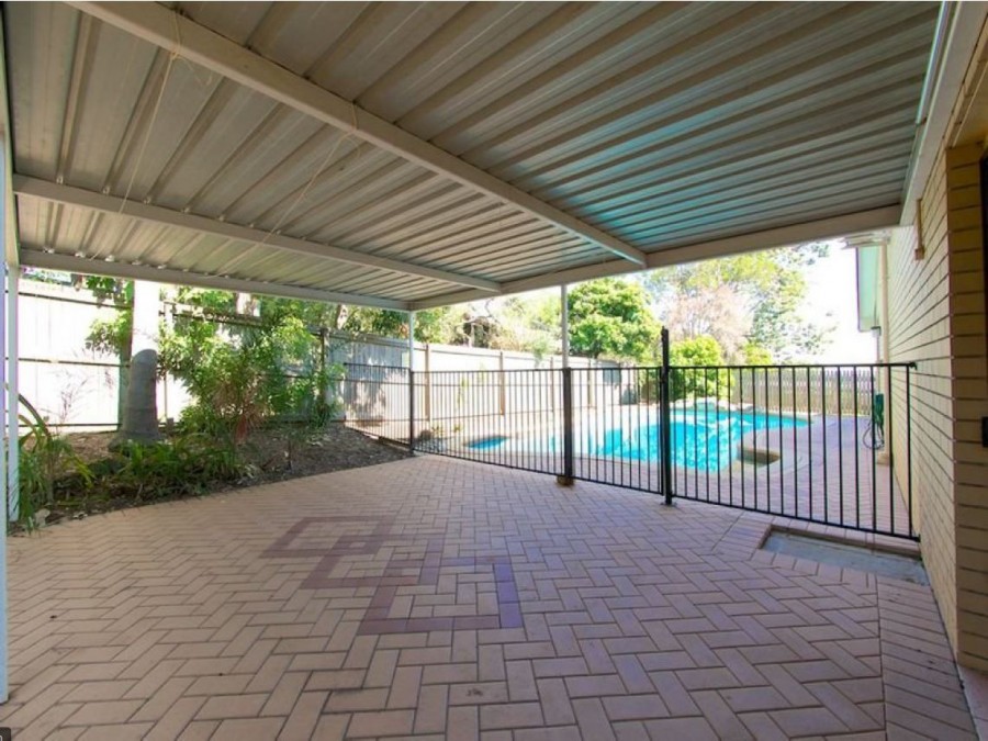 Real Estate in Robertson