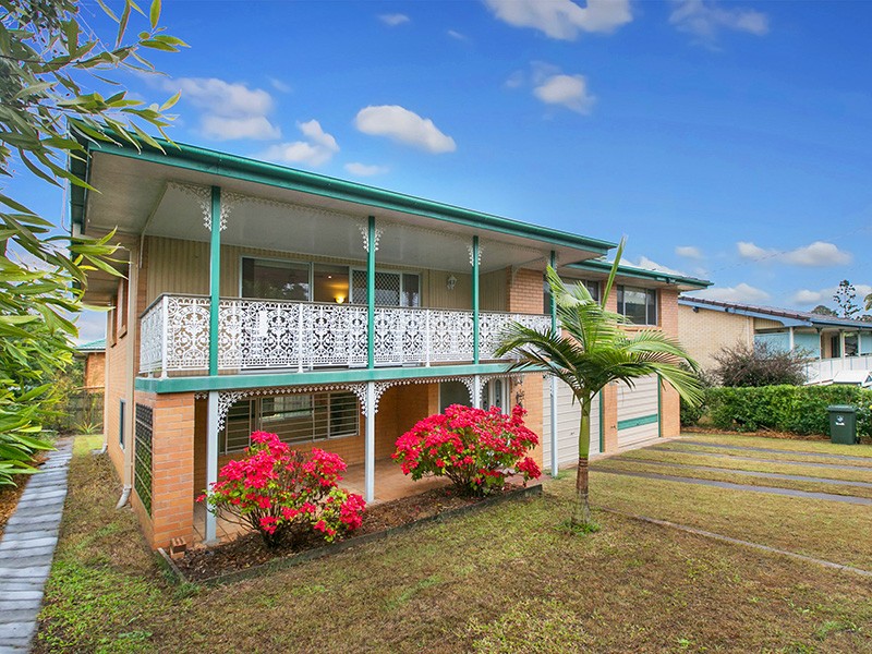 Real Estate in Macgregor