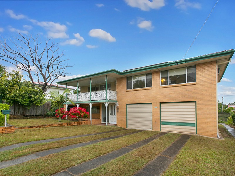 Real Estate in Macgregor
