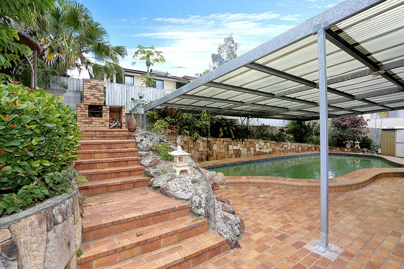 Real Estate in Robertson