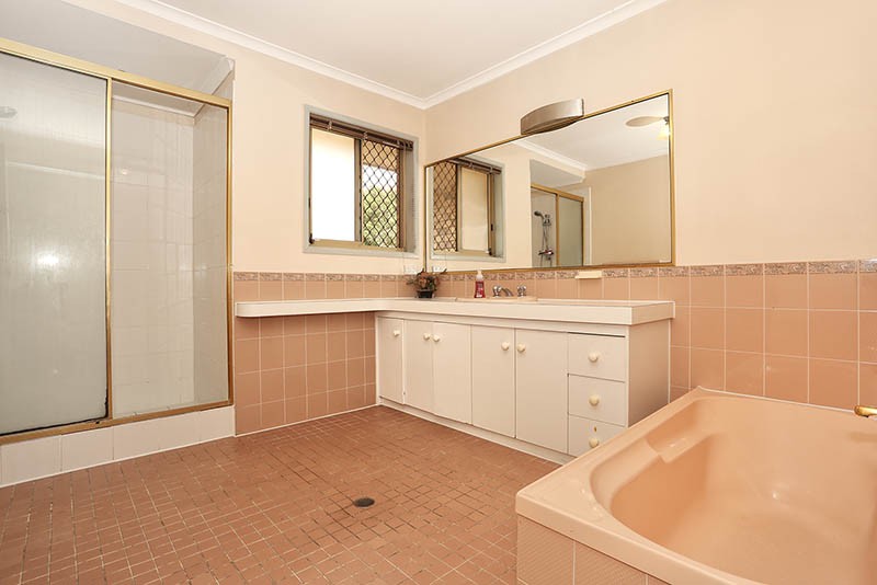 Real Estate in Robertson
