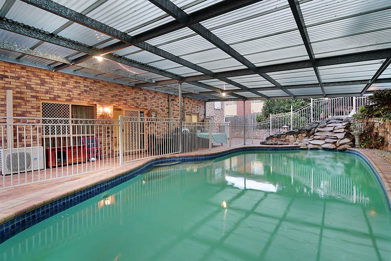 Real Estate in Robertson